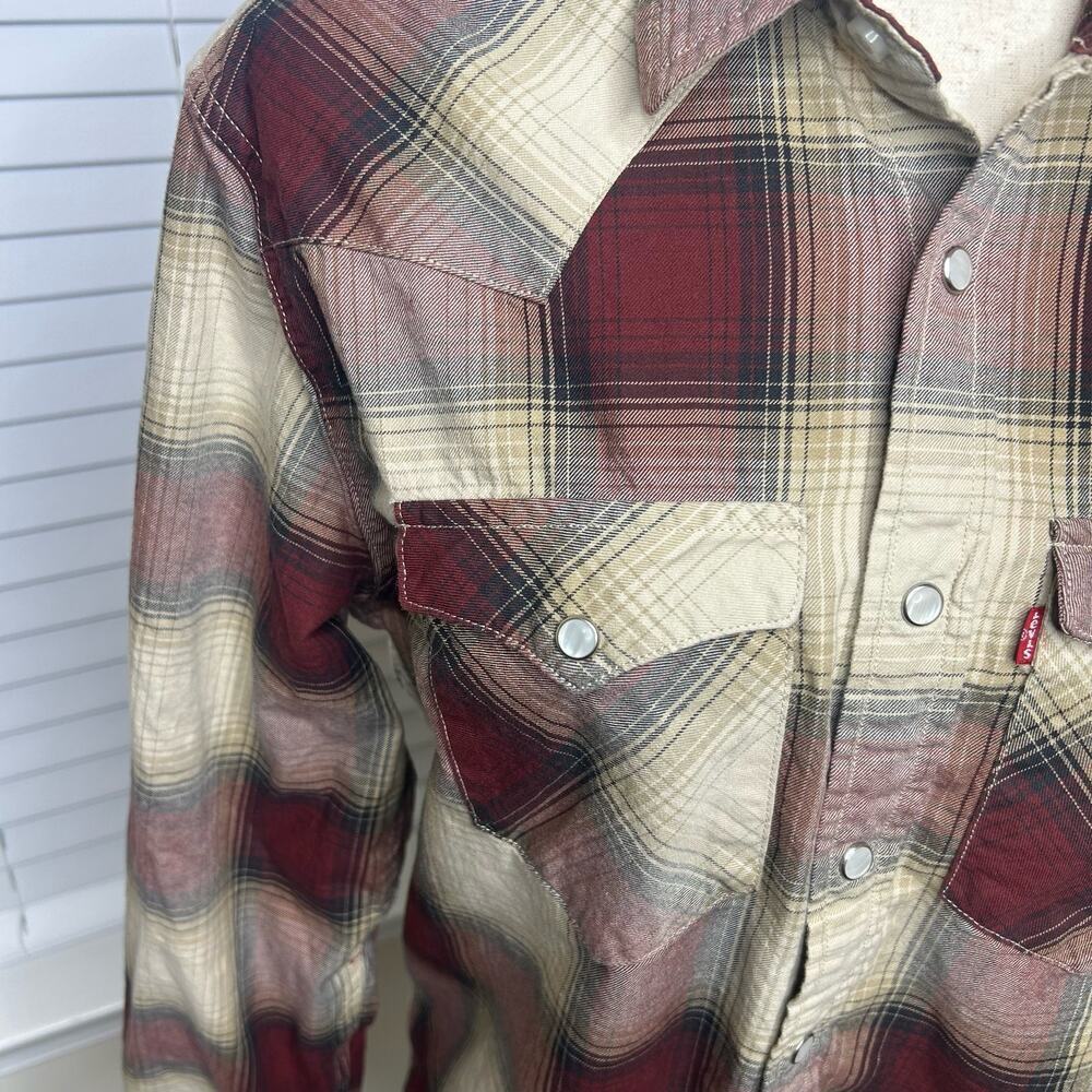 Levi's Size Medium button down 100% Cotton Snaps Pearl buttons - Picture 3 of 6